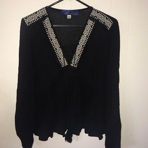 Long sleeve embroidered top!